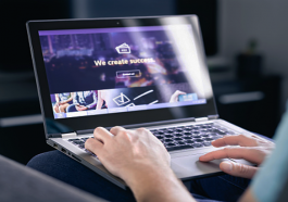 Pelbagai-Kegunaan-Laman-Web-yang-Boleh-Kita-Pelajari-Dan-Kita-Kaji-Sebelum-Membina-Sesebuah-Laman-Web